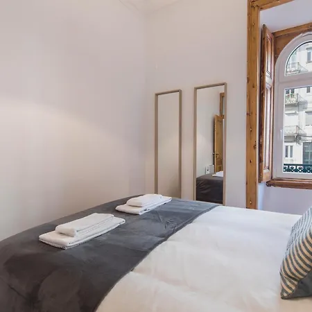 Noble And Luxury House In Appartement