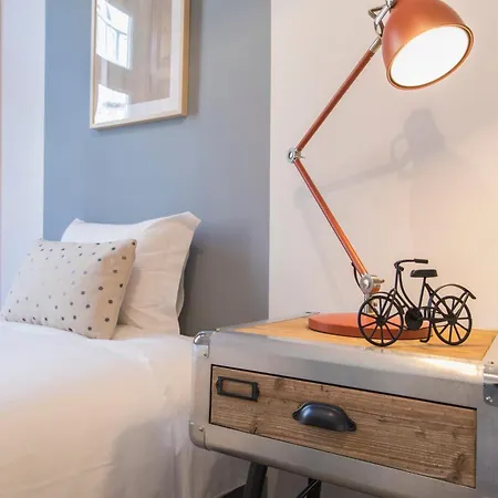 Noble And Luxury House In