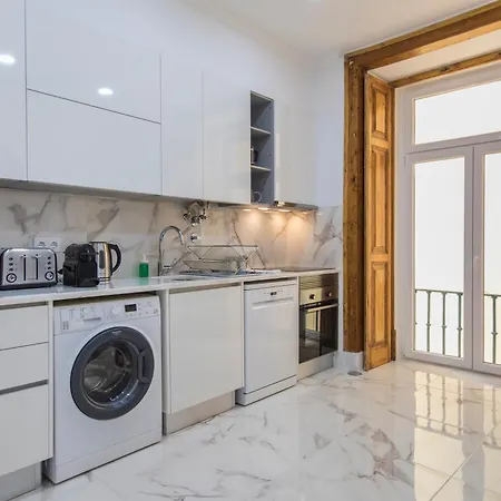 Noble And Luxury House In